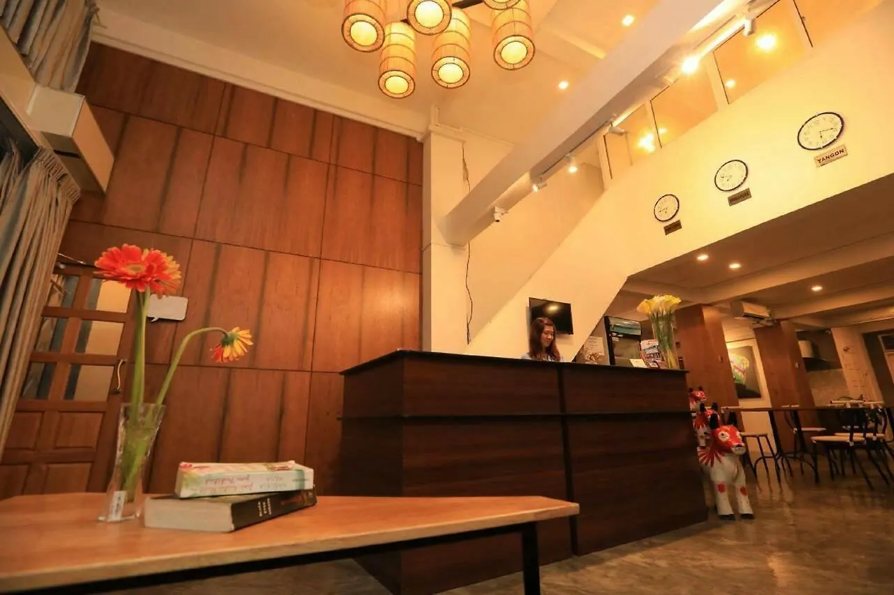 Amico Del Myanmar Hostel Yangon